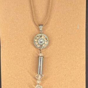 Elegant Silver Pendant Necklace